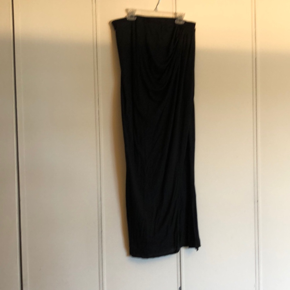 Side slit skirt